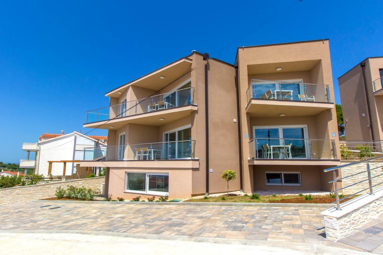 Villa Ilenia Муртер Екстериор снимка